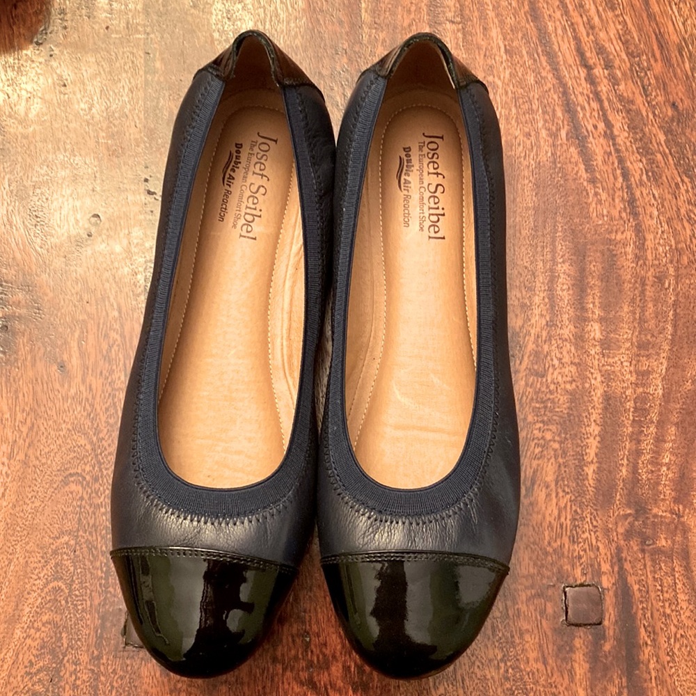 Josef Seibel Pippa Leather Flats • Navy Blue • European Size 40 | US 9